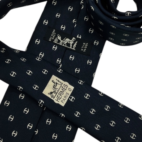 HERMÈS 7029 TA Black/White Monogram H Silk LUXURY Tie FRANCE - Picture 4 of 5